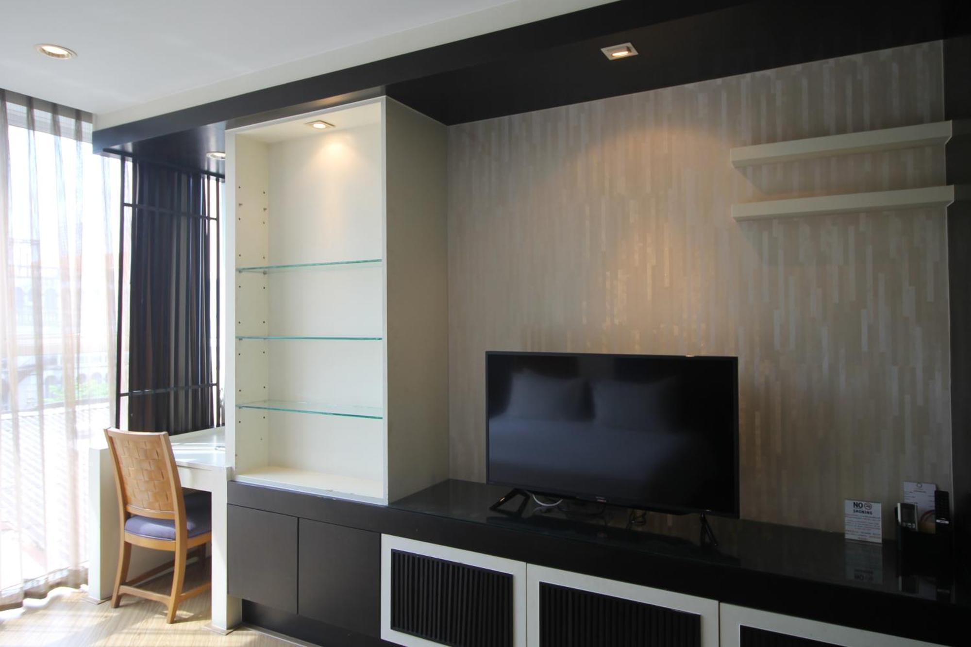 The Sunreno Hotel Sha Бангкок Екстер'єр фото
