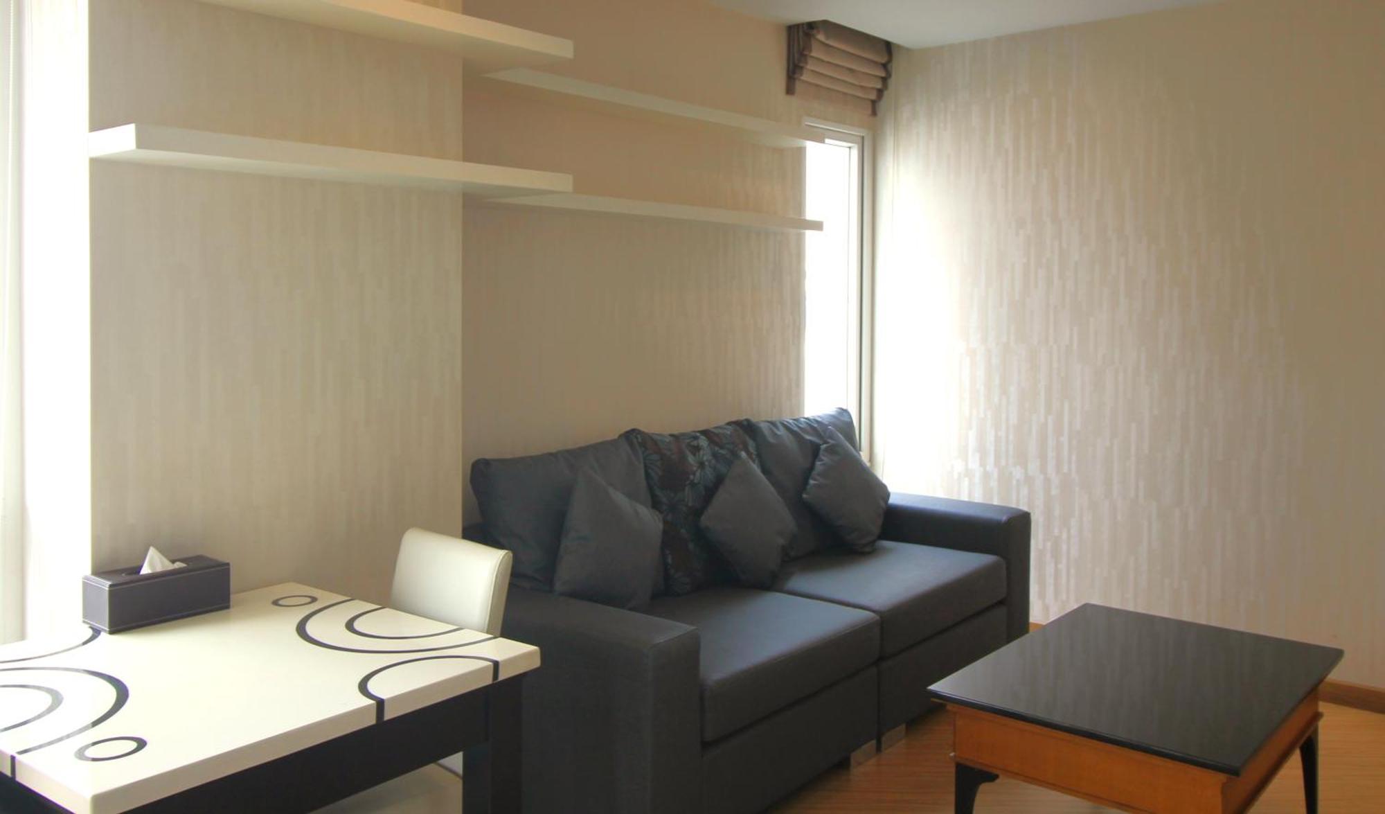 The Sunreno Hotel Sha Бангкок Екстер'єр фото